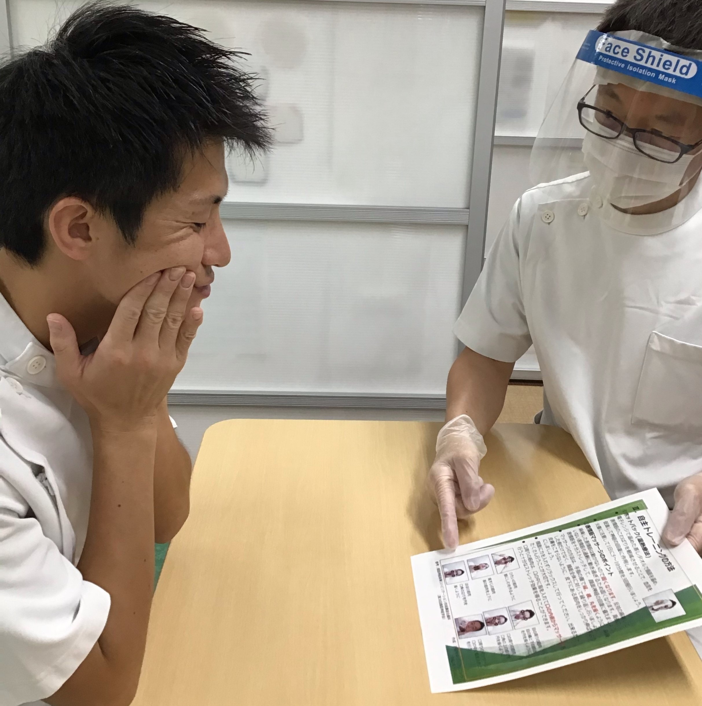 戸田中央リハクリニック 末梢性顔面神経麻痺へのリハビリテーションを行っています Rehabilitation 戸田中央リハクリニック 末梢性顔面神経麻痺へのリハビリテーションを行っています Rehabilitation