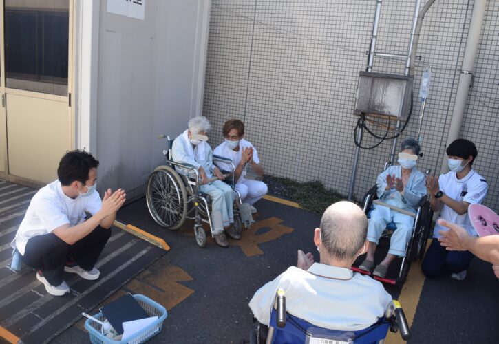 集団作業療法の様子1
